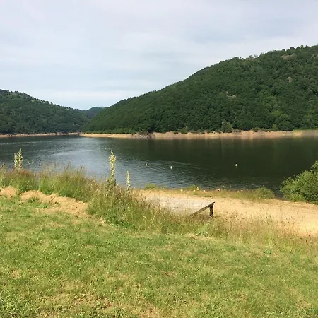 컨트리하우스 Entre Lacs Et Montagnes *
